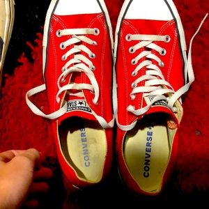 Red converses